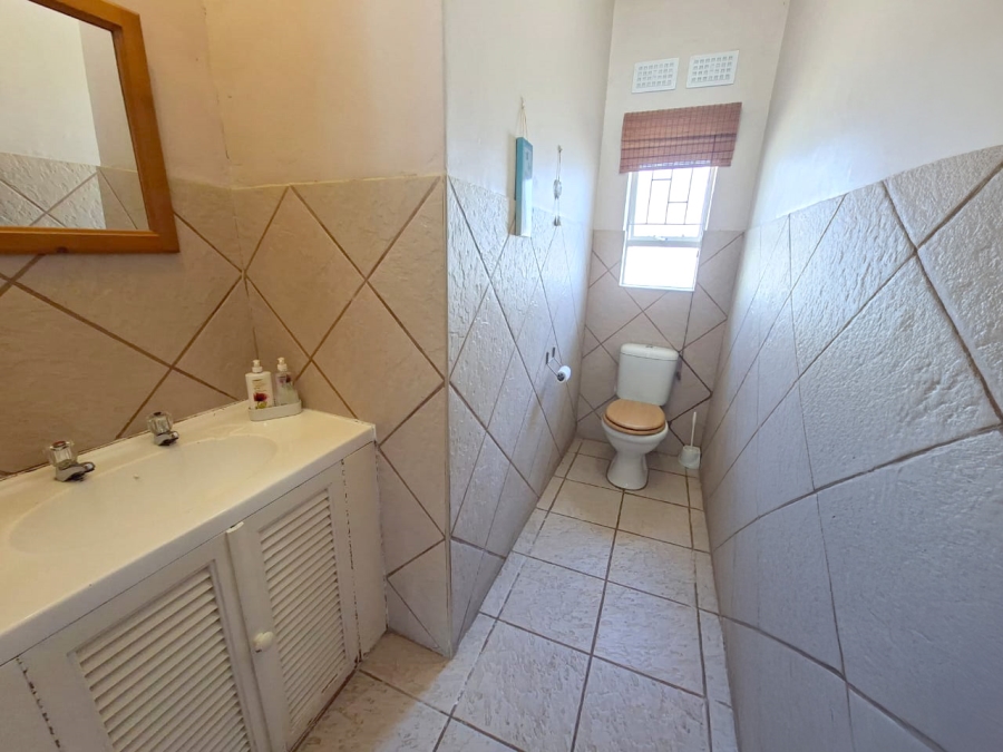 4 Bedroom Property for Sale in St Helena Free State